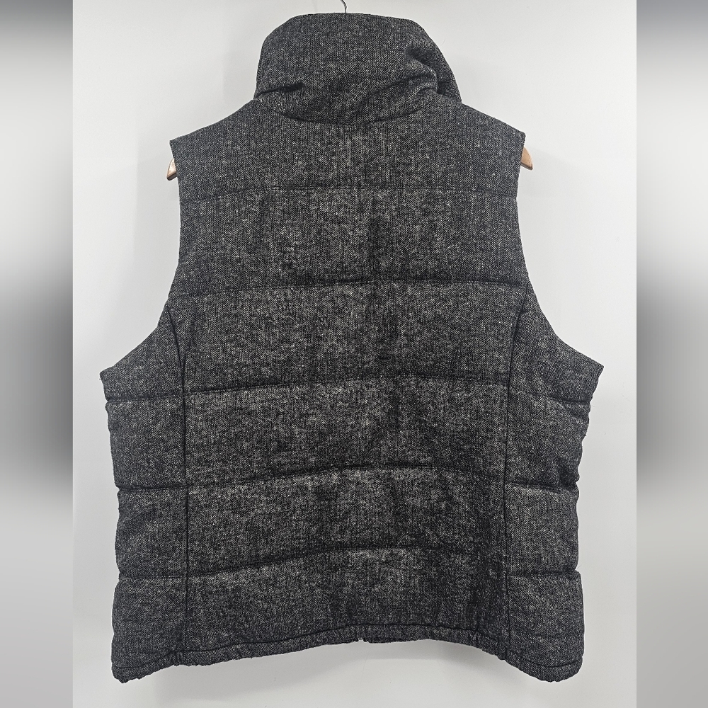 Old Navy Gray Quilted Puffer Vest - Picture 3 of 6